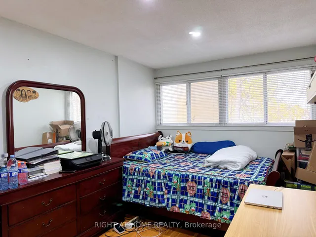 Additional image 21 of 2901 Jane St Unit 101