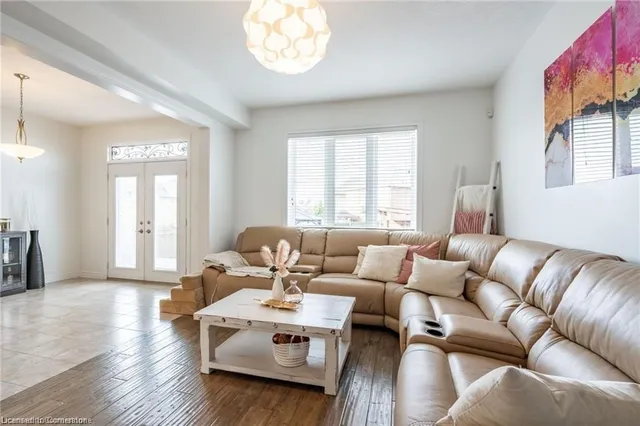 Additional image 5 of 19 Hazelton Ave