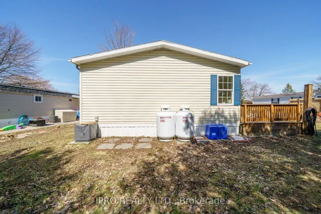 Additional image 37 of 23 MacPherson Cres