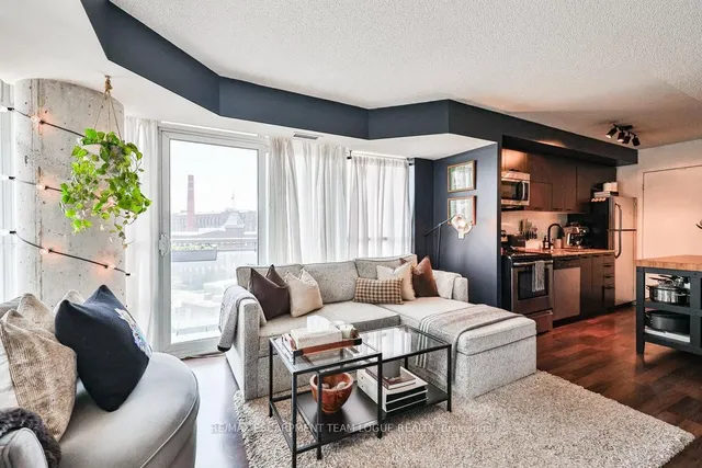 Additional image 18 of 38 Joe Shuster Way Unit 605