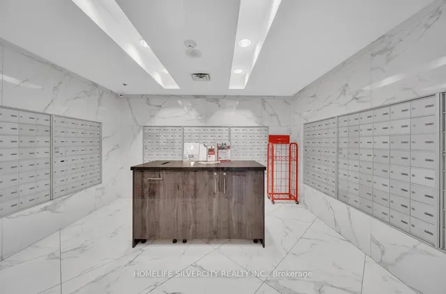 Additional image 27 of 80 Absolute Ave Unit 2006