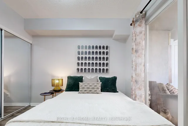 Additional image 20 of 3049 Finch Ave Unit 2006