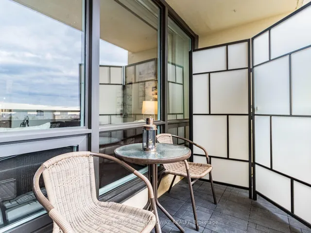 Additional image 49 of 61 Richview Rd Unit 406