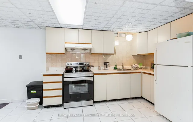 Additional image 36 of 97 Newport St