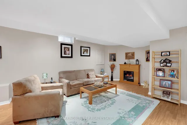 Additional image 35 of 129 Queen Mary Dr