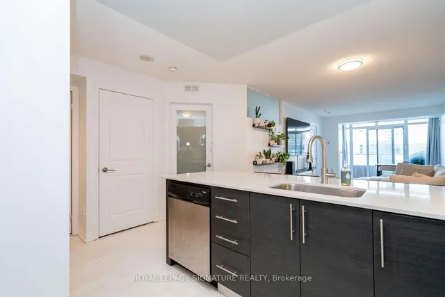 Additional image 8 of 75 East Liberty St Unit 819