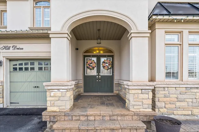 Additional image 3 of 5 Beacon Hill Dr