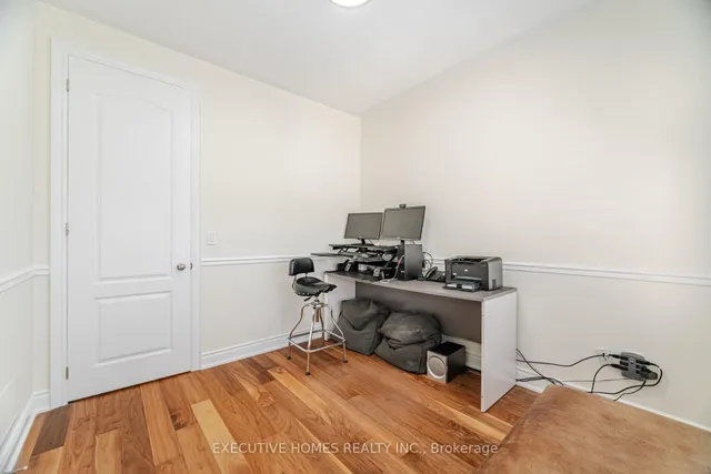 Additional image 31 of 221 Cathcart Cres