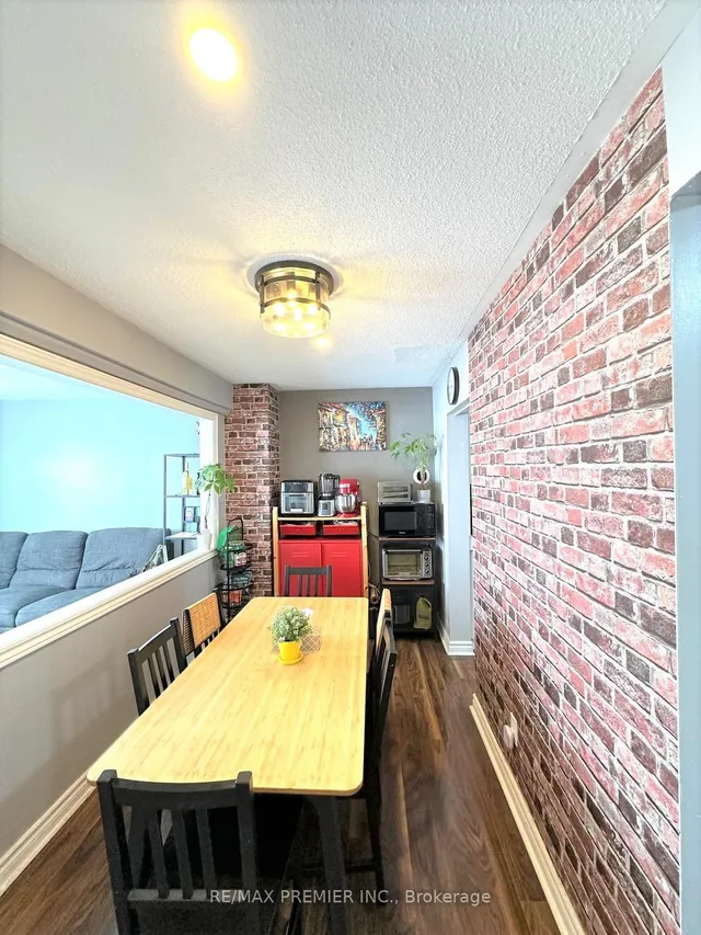 Additional image 8 of 246 John Garland Blvd Unit 43