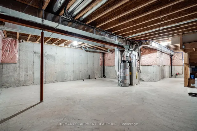 Additional image 36 of 92 Newcombe Rd