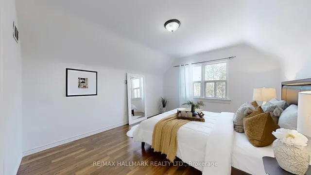 Additional image 19 of 41 MacDonald St St