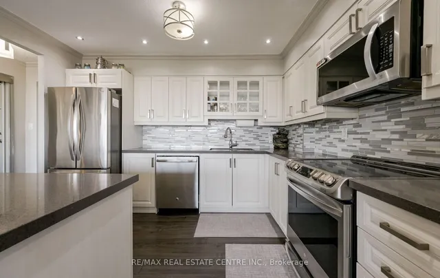 Additional image 17 of 200 Robert Speck Pkwy Unit 2006