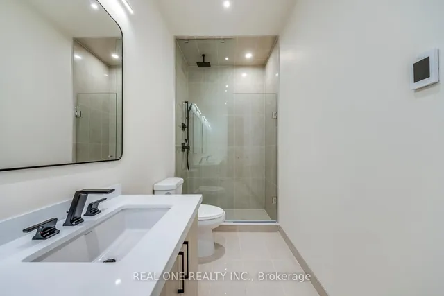 Additional image 34 of 509 Dundas St Unit 815