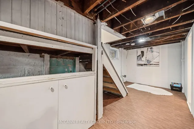Additional image 36 of 251 Wanless Ave