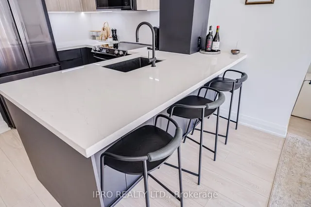 Additional image 10 of 83 Redpath Ave Unit 1009