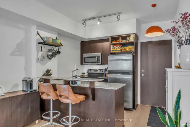 Additional image 13 of 103 The Queensway Ave Unit 1301