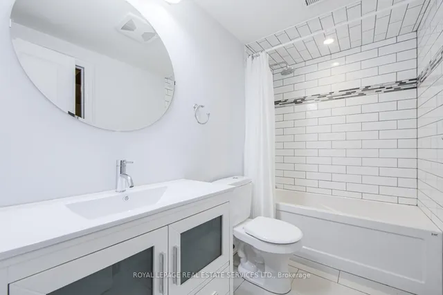 Additional image 40 of 21A Roycrest Ave