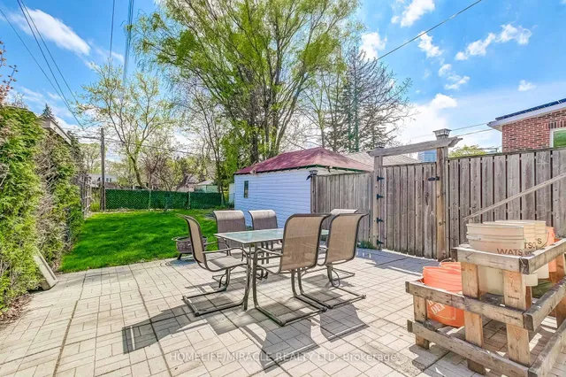 Additional image 34 of 133 Queens Dr