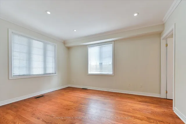 Additional image 5 of 454 Donlands Ave