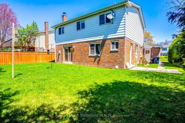 Additional image 40 of 22 Dalbret Cres