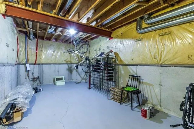 Additional image 34 of 2141 Caroline St Unit 8