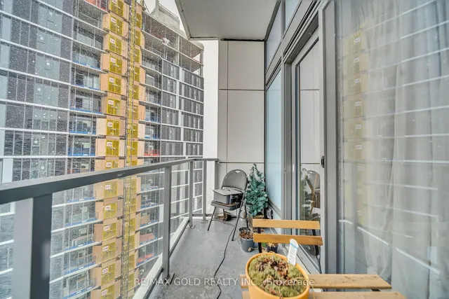 Additional image 18 of 15 Wellington St Unit 2905