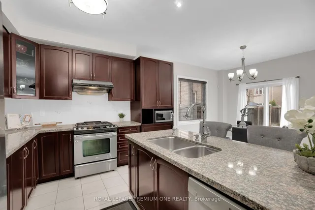 Additional image 12 of 8 Templeton Crt