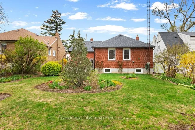 Additional image 31 of 35 Kirkland Blvd