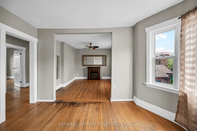 Additional image 29 of 1597 King St