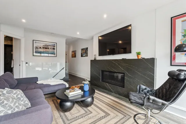 Additional image 33 of 300 Avenue Rd Unit 4