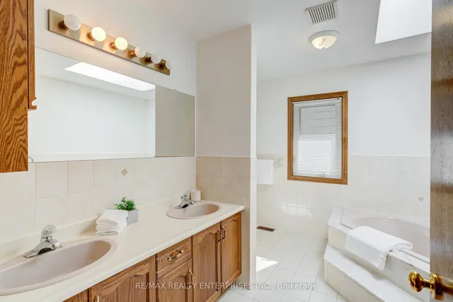 Additional image 42 of 14 Donalbert Rd