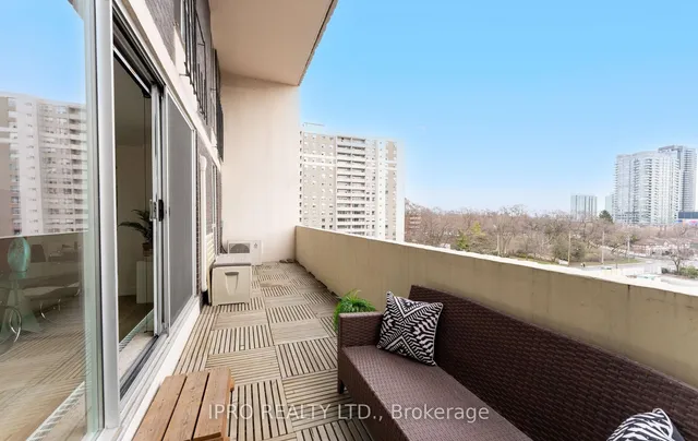 Additional image 31 of 60 Southport St Unit 414