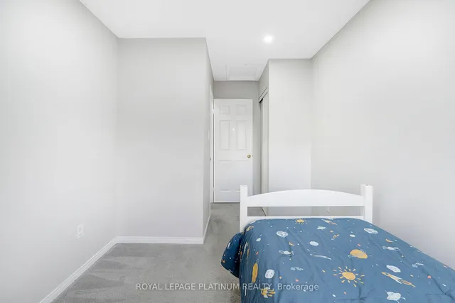 Additional image 24 of 41 Spadina Rd