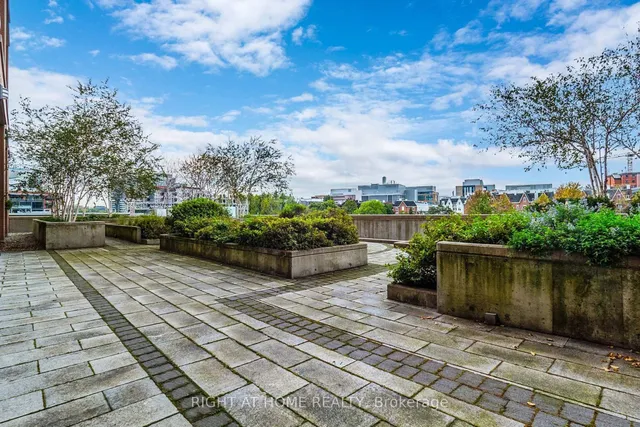 Additional image 44 of 125 Western Battery Rd Unit 2415