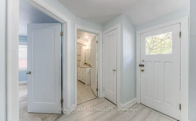 Additional image 32 of 76 Brentwood Ave