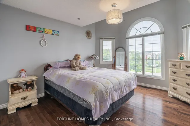 Additional image 26 of 14 Shadywood Rd