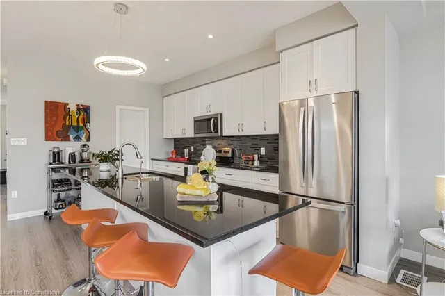 Additional image 15 of 919 Robert Ferrie Dr