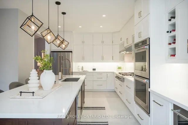 Additional image 10 of 446 Black Dr