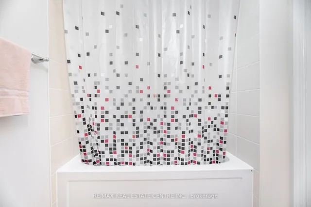 Additional image 28 of 18 Allium Rd