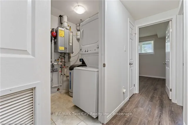 Additional image 19 of 1989 Ottawa St Unit 24G