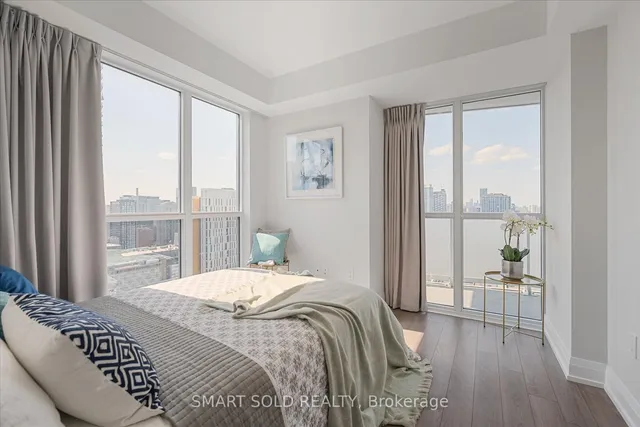 Additional image 16 of 77 Mutual St St Unit 3308