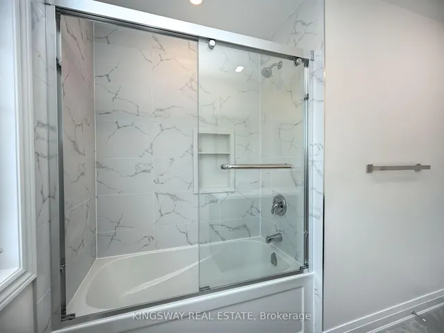 Additional image 25 of 28 Fallharvest Ave