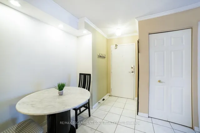 Additional image 7 of 30 Summit Ave Unit 501