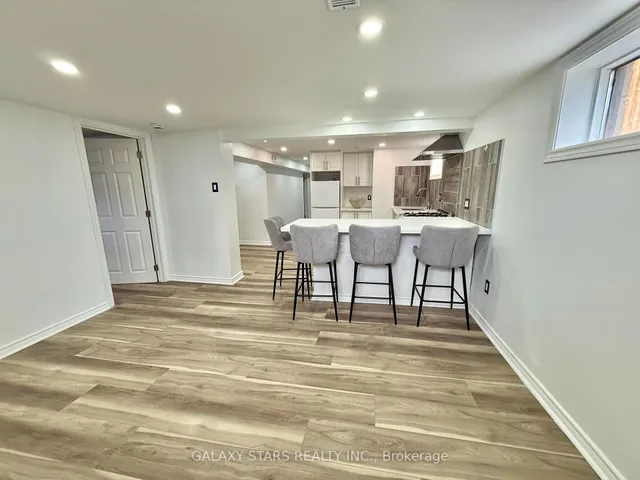 Additional image 29 of 57 Moorecroft Cres