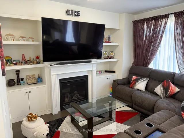 Additional image 8 of 3923 Koenig Rd