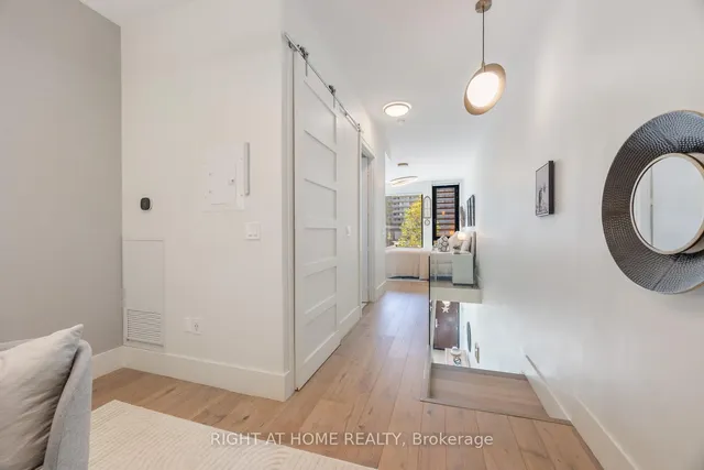 Additional image 28 of 39 Queens Quay Unit 129