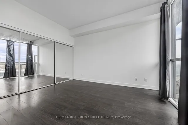 Additional image 19 of 169 Fort York Blvd Unit 926