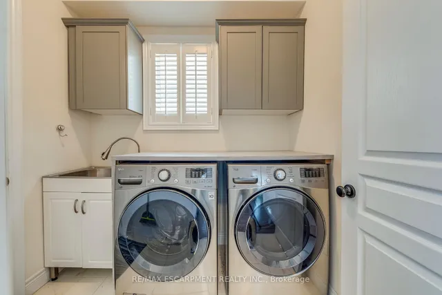 Additional image 22 of 12 Riva Crt