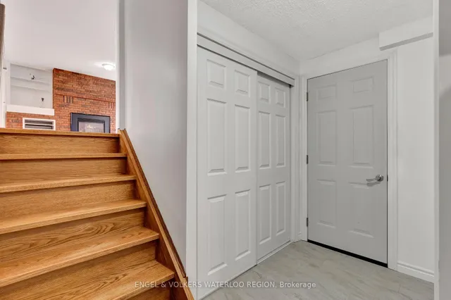 Additional image 27 of 113 Martinglen Cres