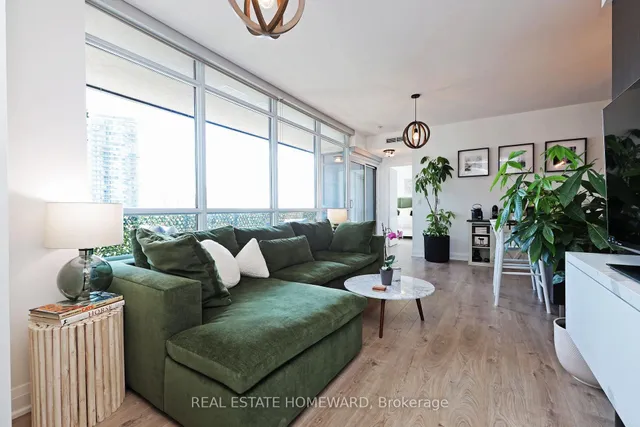 36 Park Lawn Ave Unit 810